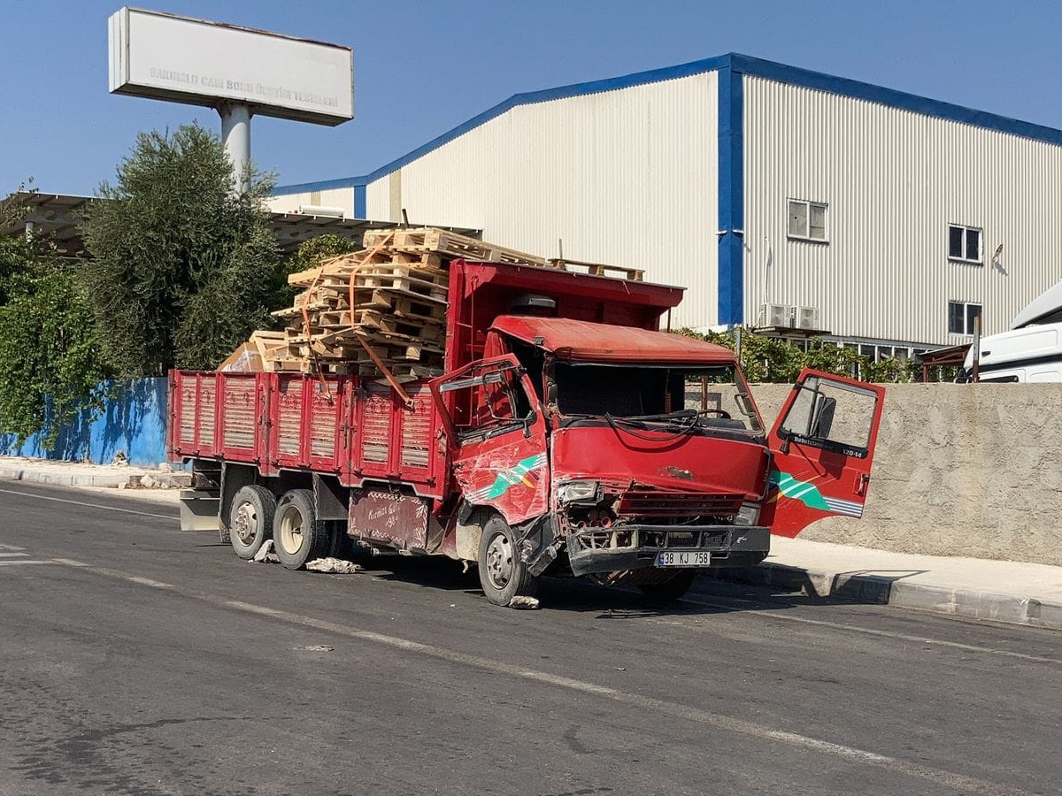 Öncesi: kapı göçüğü